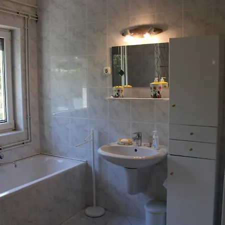 Centrum アパート *